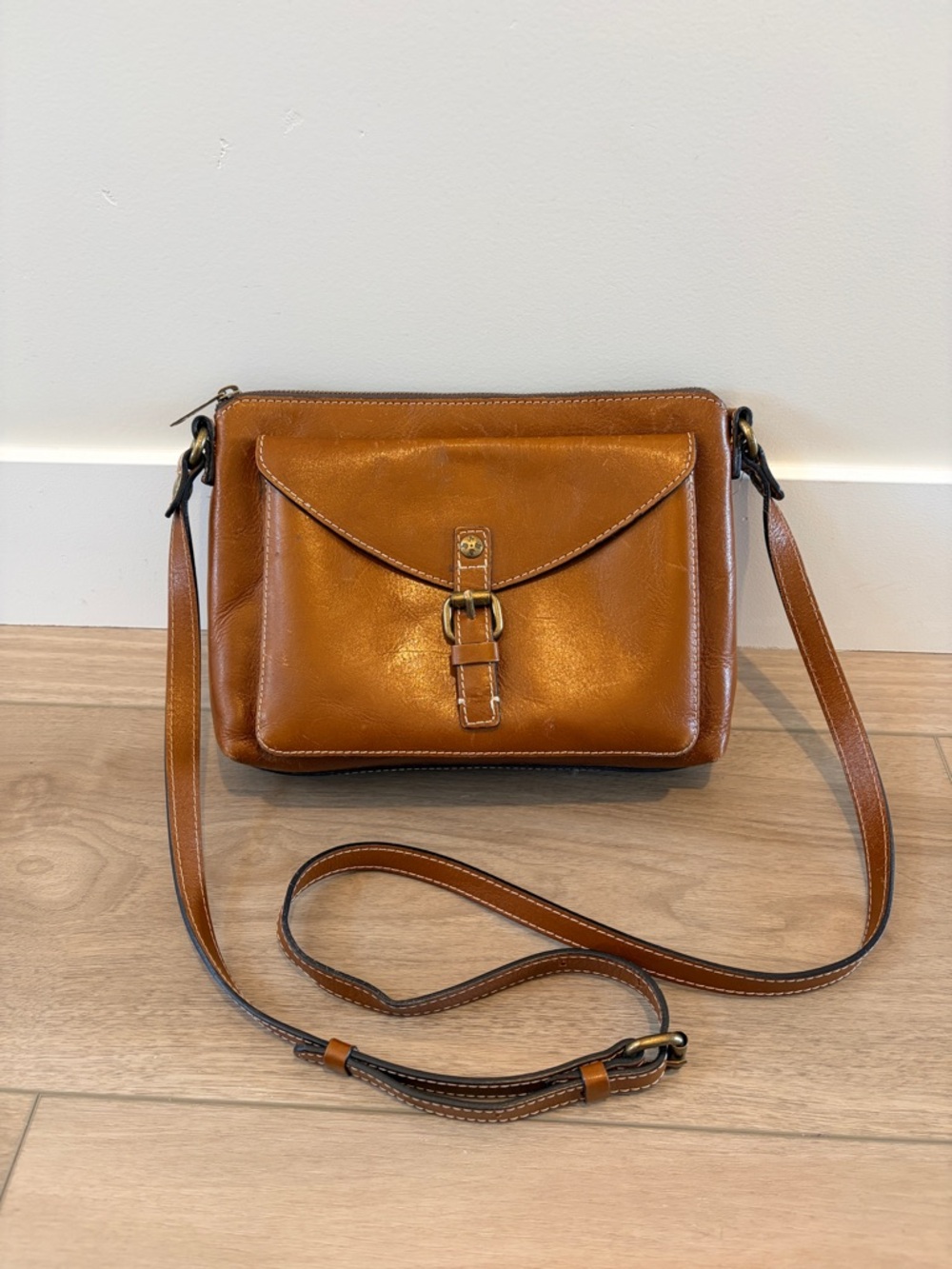 Patricia Nash Avellino Brown leather crossbody bag Purse Crossbody Women’s